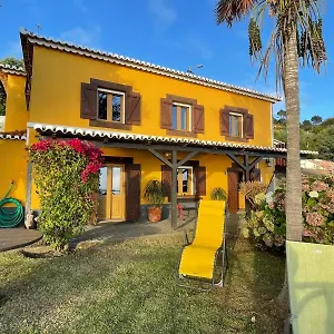 Casa Dos Falcoes De Construcao Tradicional , Fajã da Ovelha Portugal